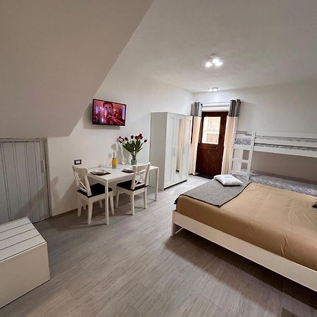 Apartament Casa Peppina SantʼAntìoco Zewnętrze zdjęcie